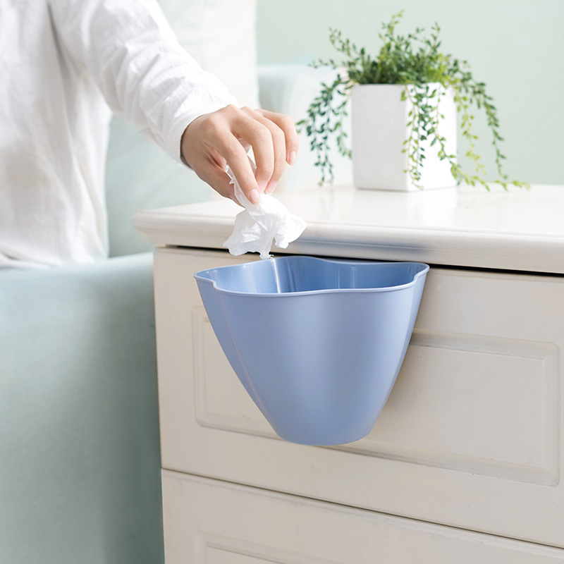 Portable Trash Can - Keep your Cooking Enviroment clean & Save Time